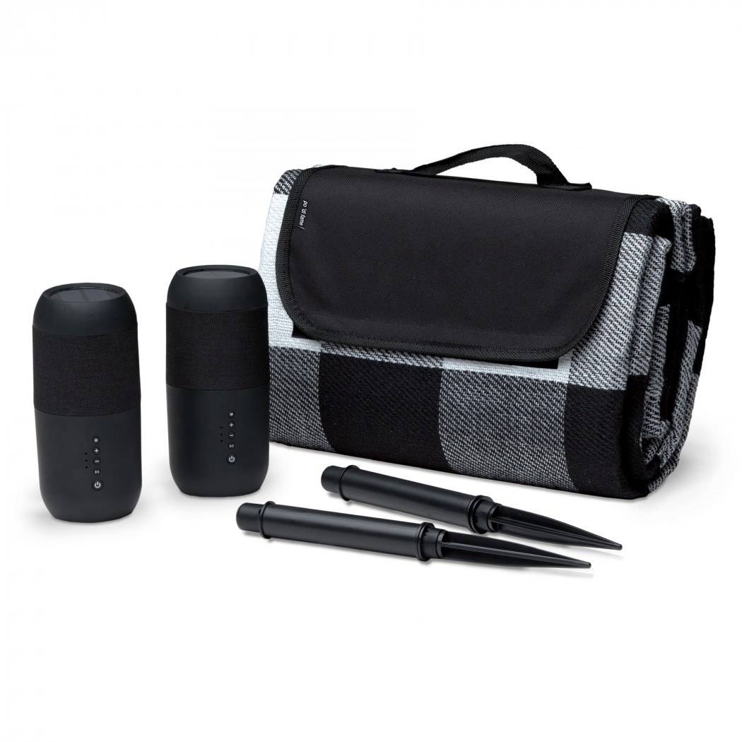 Po 'di fame Rhythm and Rug Set
