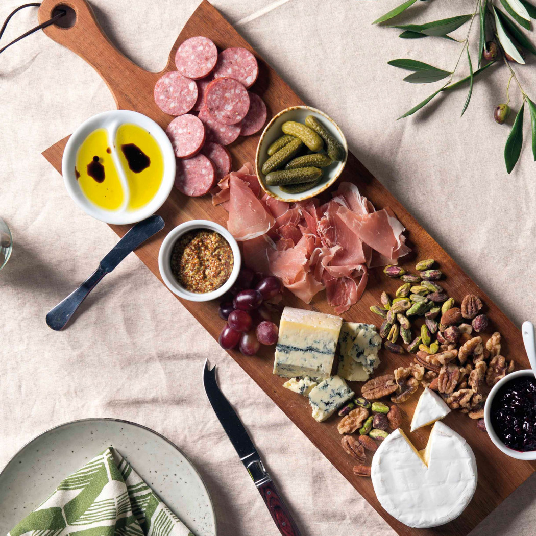 Po 'di fame Acacia Wood Serving Board
